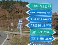 Segnal-azione Dachau (2007)  (Installazione ambientale Arezzo)